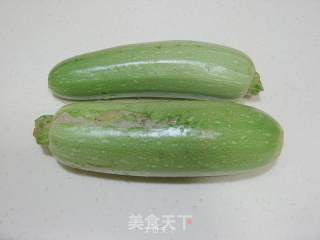 素炒番茄西葫芦的做法步骤：1