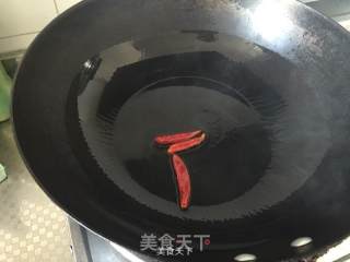 手撕包菜的做法步骤：2