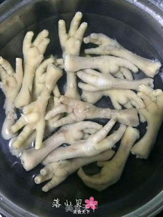 酱醋鸡爪的做法步骤：6