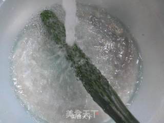 牛筋拌青瓜的做法步骤：2