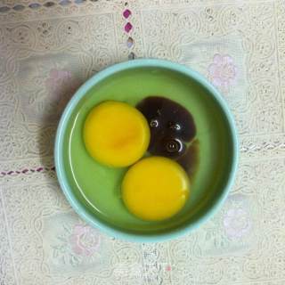 圆椒炒鸡蛋的做法步骤：2