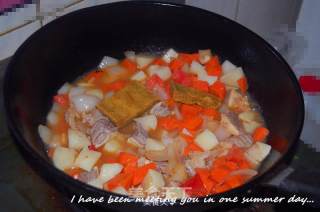 咖喱牛肉的做法步骤：7