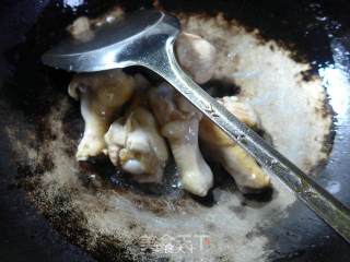 啤酒鸡翅根的做法步骤：2