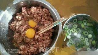 四喜丸子的做法步骤：2