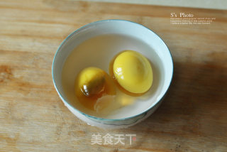 懒人快手凉拌菜之皮蛋拌豆腐的做法步骤：4