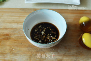 懒人快手凉拌菜之皮蛋拌豆腐的做法步骤：5