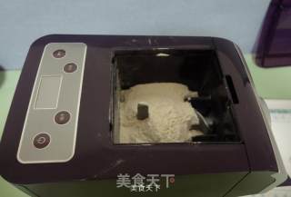自制面条的做法步骤：2