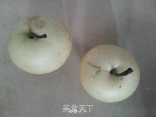 川贝雪梨的做法步骤：2