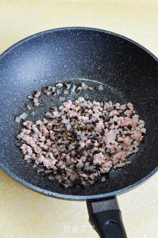 十分钟的美味大菜—海参肉沫豆腐的做法步骤：4