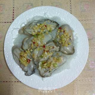 蒜蓉粉丝蒸生蚝的做法步骤：4