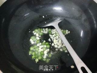 金针菇胡萝卜炒肉的做法步骤：3