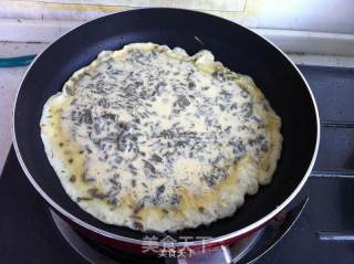 香椿芽鸡蛋饼的做法步骤：6