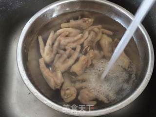 泡椒凤爪的做法步骤：5