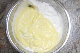 酸奶戚风蛋糕的做法步骤：6