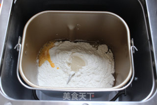 适合宝宝的美味面包——蓝莓夹心小面包的做法步骤：3