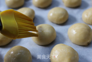 适合宝宝的美味面包——蓝莓夹心小面包的做法步骤：11