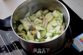 蟹味菇清炒西葫芦的做法步骤：5