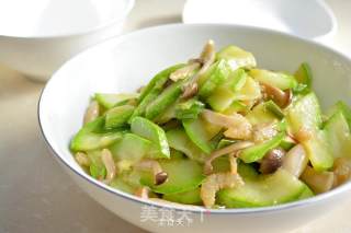 蟹味菇清炒西葫芦的做法步骤：9