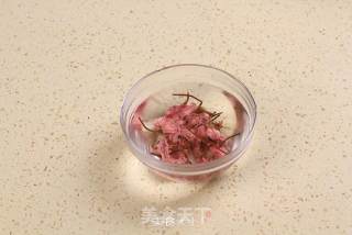 幸福像花儿一样绽放——【樱花慕斯】的做法步骤：1