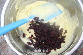 蔓越莓玛芬蛋糕的做法步骤：5