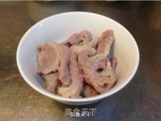 皮蛋瘦肉粥的做法步骤：2