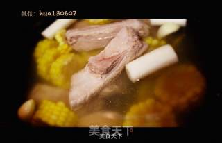 补钙排骨玉米汤的做法步骤：3