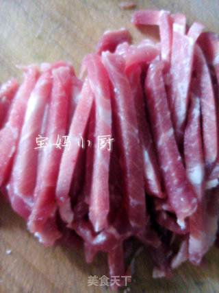 蒜苔炒肉的做法步骤：3