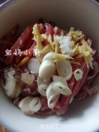蒜苔炒肉的做法步骤：4