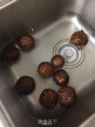 酿香菇的做法步骤：3