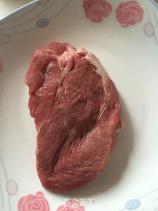美式牛排的做法步骤：1