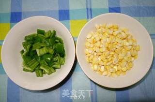 青椒玉米的做法步骤：1