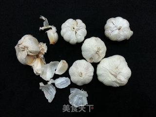立夏鳝鱼赛人参--详解入口滑嫩清香的蒜焖鳝鱼的做法步骤：2