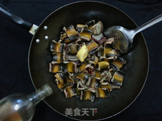 立夏鳝鱼赛人参--详解入口滑嫩清香的蒜焖鳝鱼的做法步骤：12