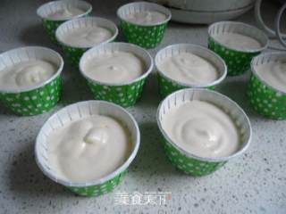 奶油霜杯子蛋糕的做法步骤：11