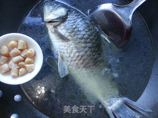 四月不减肥五月徒伤悲-快速瘦脂达人银丝鲫鱼汤的做法步骤：6