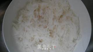 白萝卜肉包子的做法步骤：2