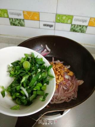 鸡肉洋葱小炒的做法步骤：6