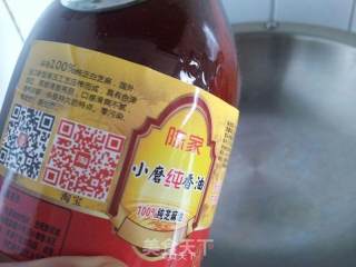 香油板栗鸡的做法步骤：2