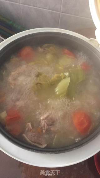 咸菜鸭汤的做法步骤：5