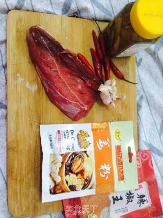 泡椒牛肉的做法步骤：1