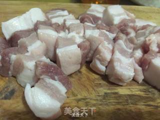 简易版红烧肉的做法步骤：1