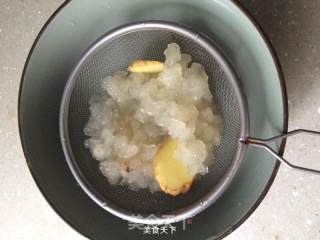 鲜橙炖雪蛤的做法步骤：3
