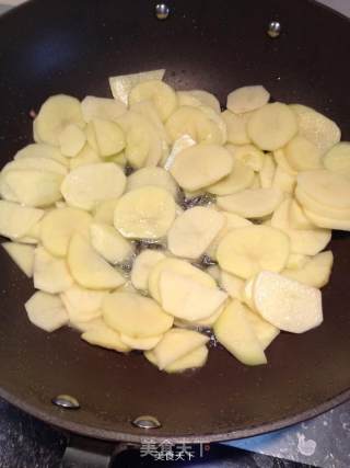 干锅土豆片的做法步骤：5