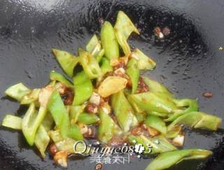 魔竽豆腐炒山药的做法步骤：8