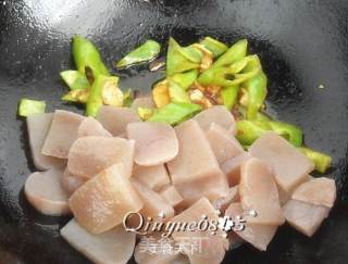 魔竽豆腐炒山药的做法步骤：9
