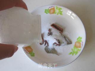 自制腌咸蛋的做法步骤：2