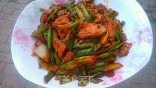 香辣蒜苗炒熟肉的做法步骤：5