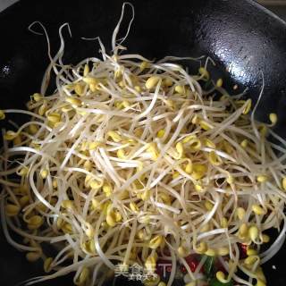 豆芽炖粉丝的做法步骤：4