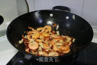 吮指香辣虾的做法步骤：9