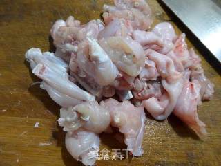 鲜素鸡烧牛蛙的做法步骤：3